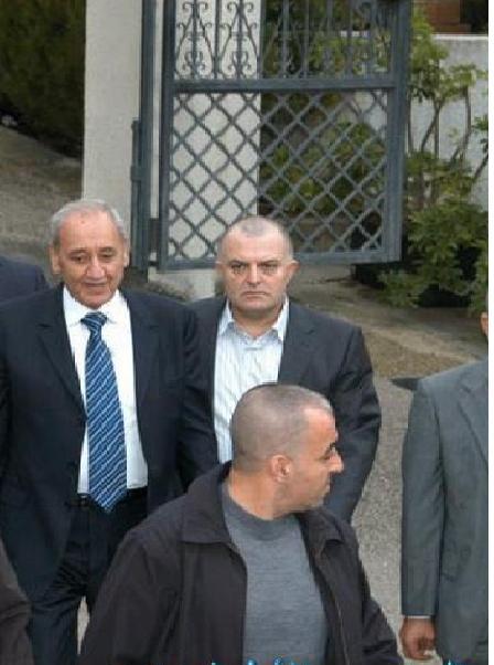 الرئيس نبيه بري يرافقه المقدم يوسف علي شعيب