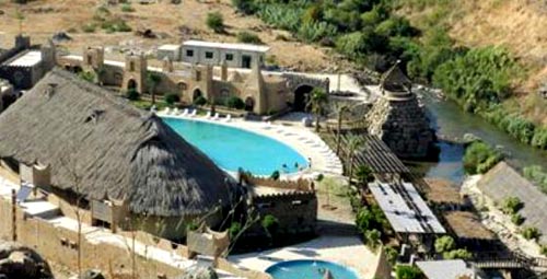 حصن الوزاني.. تحد سياحي لبناني