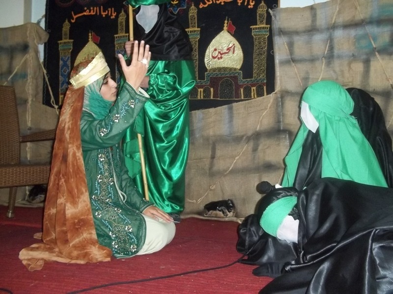 مشهد من المسرحية