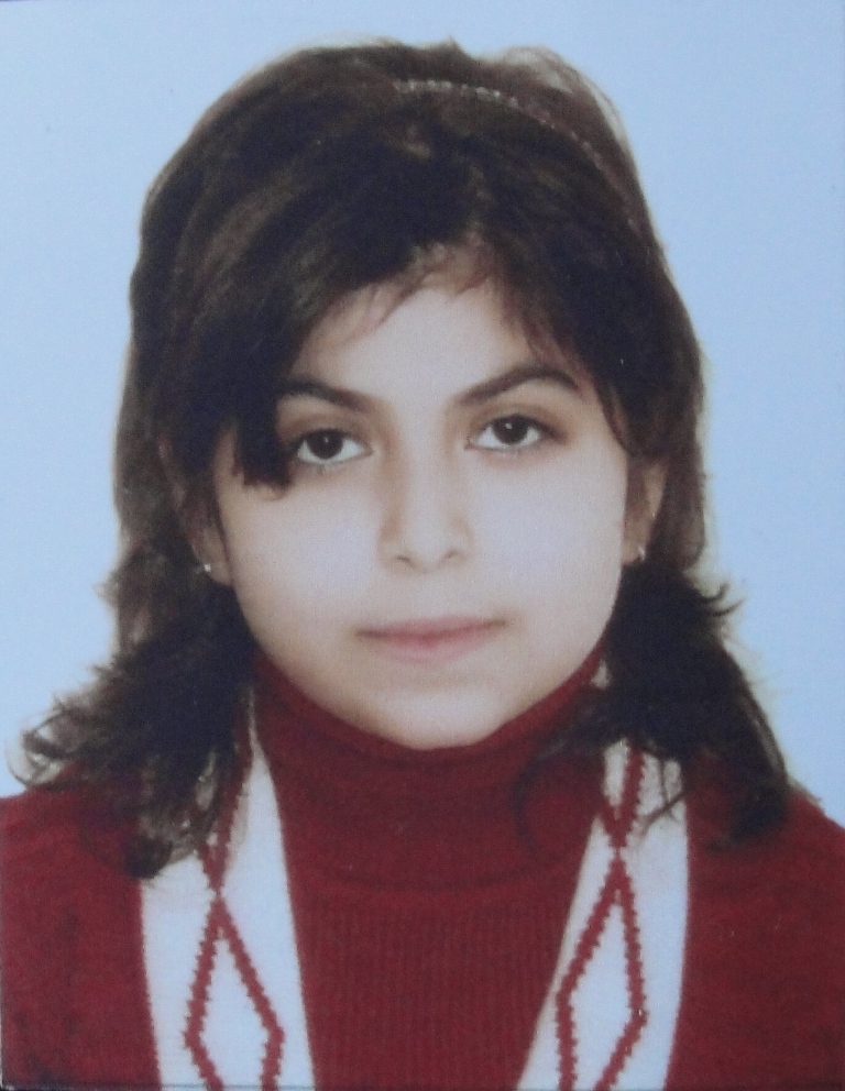 رنا عبدالله.. أعرف أنك ملاك طاهر، وأنك البراءة، فيك تُختصر الطفولة ووجهك يختصر الجمال