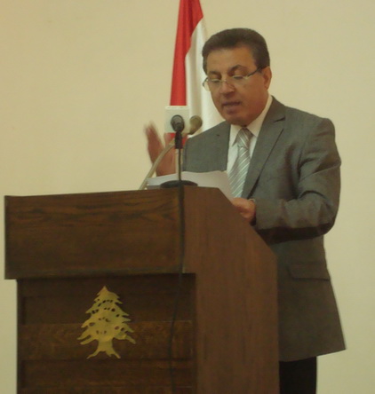 الشاعر شوقي بزيغ