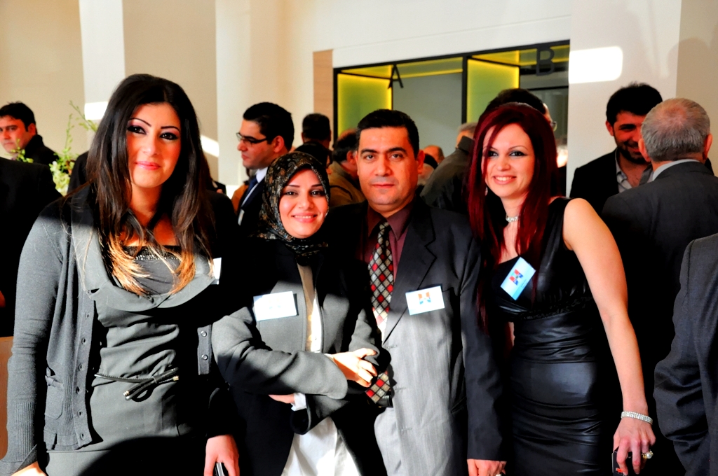 بنك «سوسيته جنرال» أحتفل بإعادة أفتتاح فرعه في النبطية بحلته الجديدة: موظفات في السوسيته جنرال