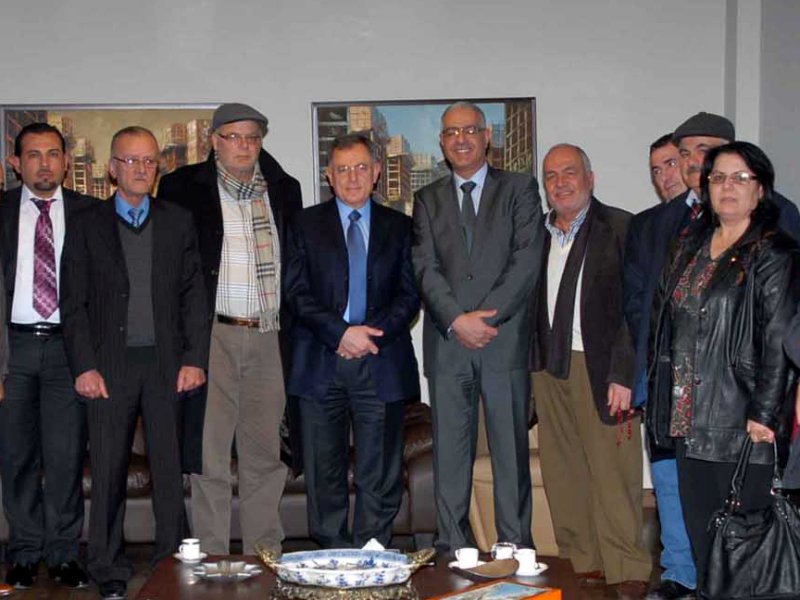 الصورة: الرئيس فؤاد السنيورة متوسطاً قيادة منسقية حاصبيا ـ مرجعيون في تيار المستقبل