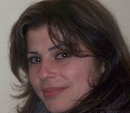 ريما عبدالله.. صاحبة محل rima flower لبيع الزهور في الخيام