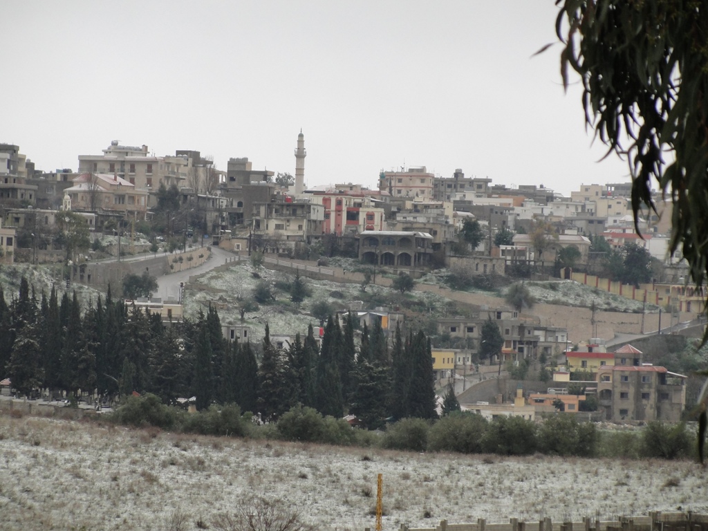 سلام إلى الخيام وإلى بيوتها وحقولها