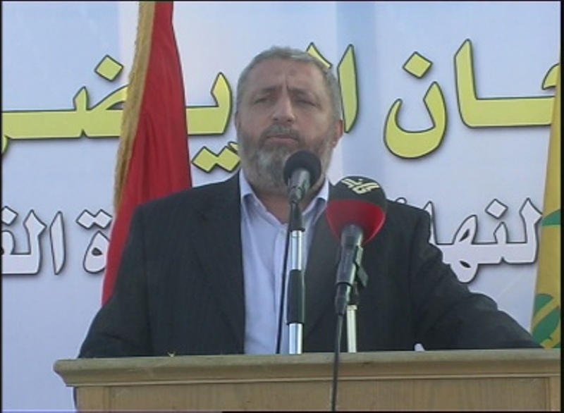 ضعون متحدثا