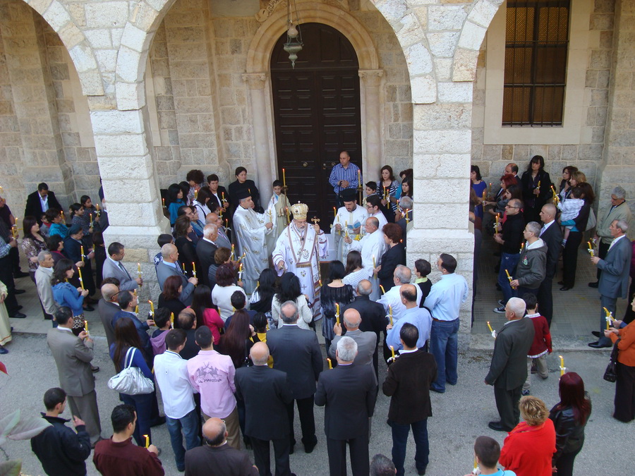 DSC00100-GEORGE ACHY- حشد من المؤمنين خلال إحياء رتبة الجهمة في مرجعيون