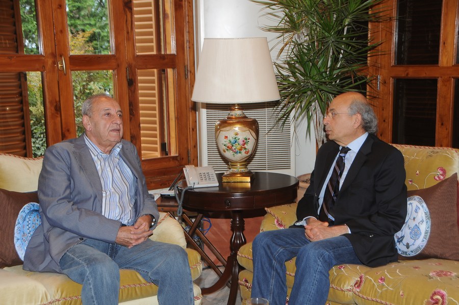 رئيس مجلس النواب الأستاذ نبيه بري وعضو جبهة \