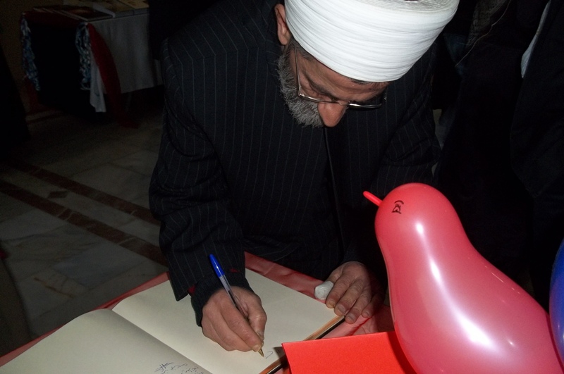 افتتاح معرض الكتاب السنوي العاشر في مدرسة عيسى بن مريم - تصوير سامر حميّد