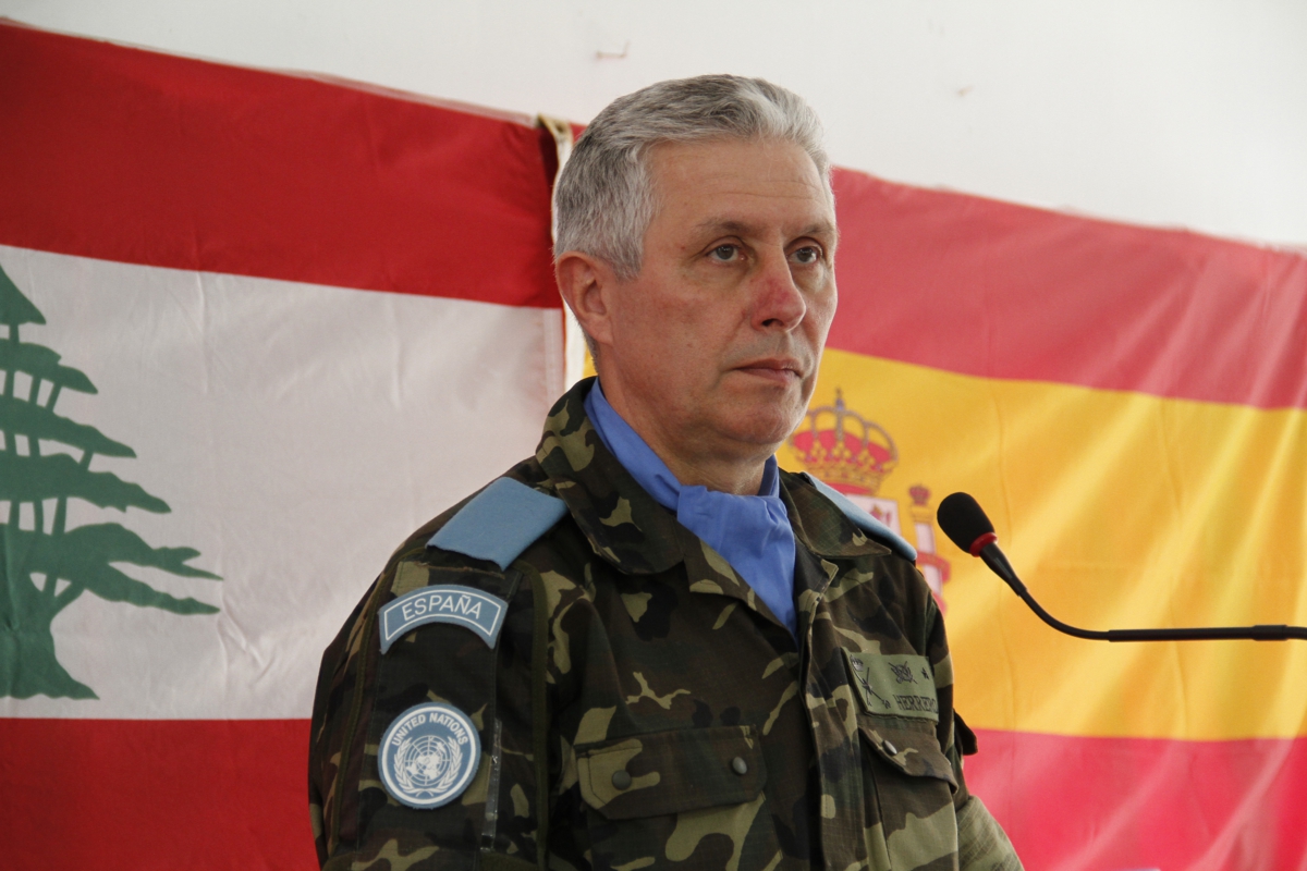 اليونيفيل تقدّم لبلدة الماري مصابيحاً تعمل على الطاقة الشمسية