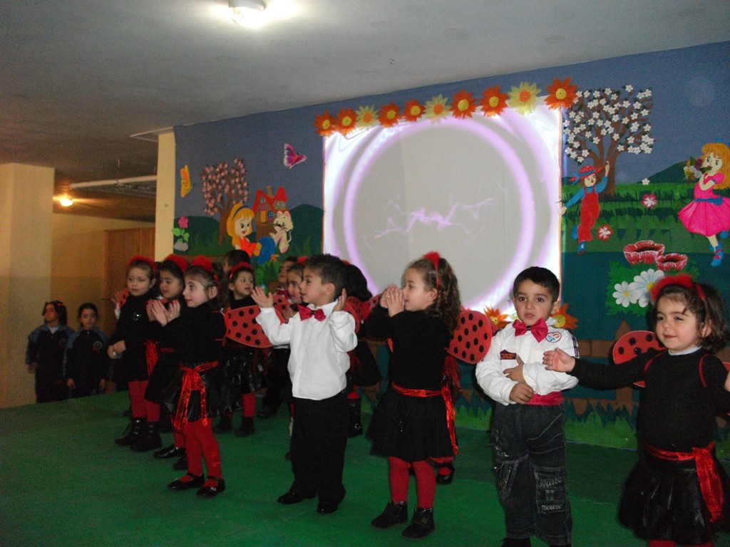 ثانوية الأحمدية النموذجية