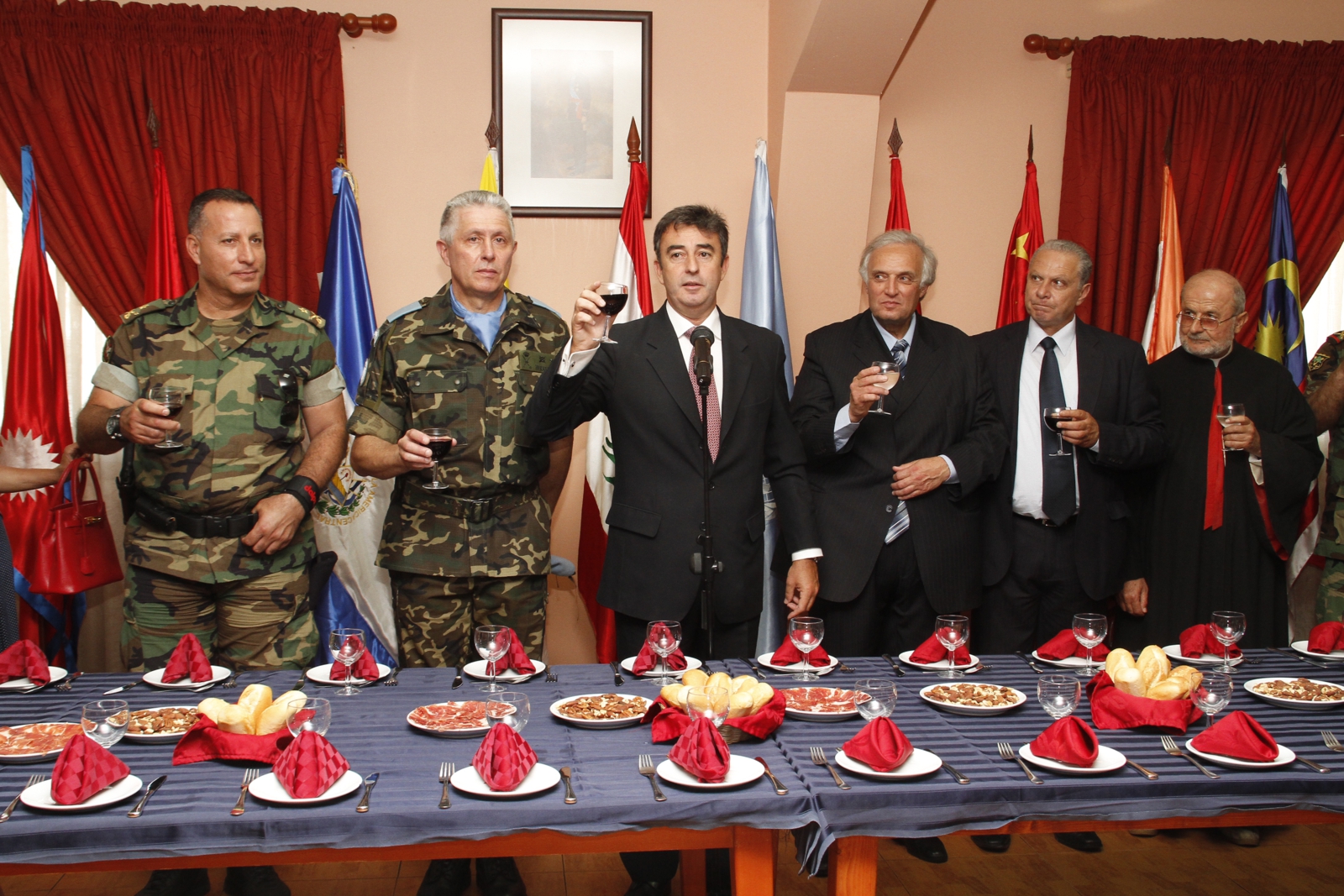 السفير غافو والجنرال هيريرو والعميد ابو مجاهد والقائمقام  الغف