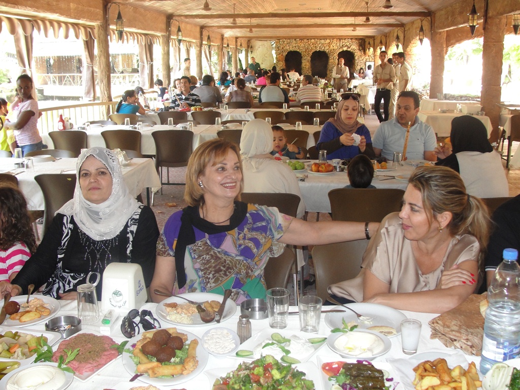 مطعم نبع البحصاصة يرتاده الكثير من العائلات الخيامية والمرجعيونية