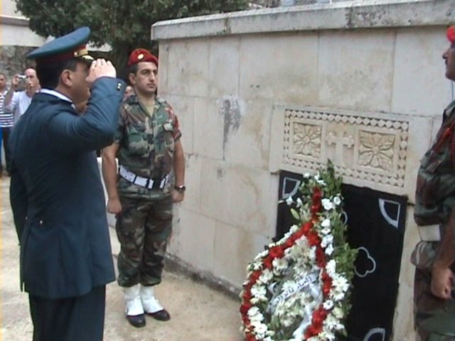 التحية العسكرية.