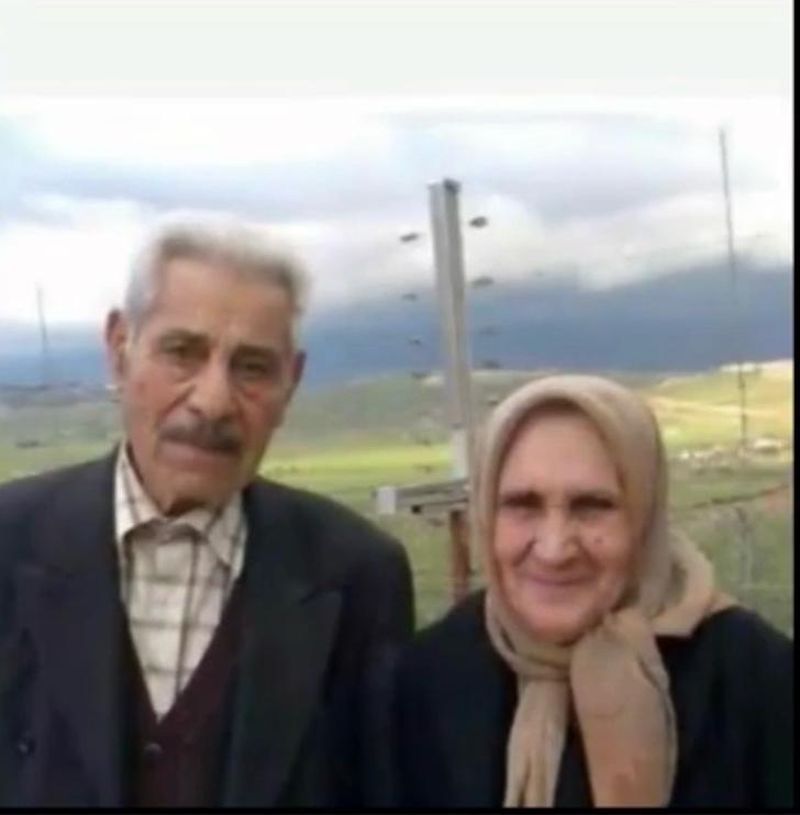 المرحومة فاطمة الحاج محمد حسن عواضة (أم نبيل مهنا) وزوجها المرحوم عبد الحسين مهنا (أبو نبيل)