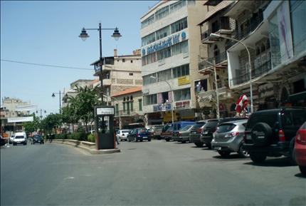 حركة سياحية شبه معدومة في سوق عاليه («السفير»)