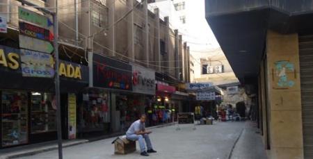 سوق صيدا خالٍ من المواطنين