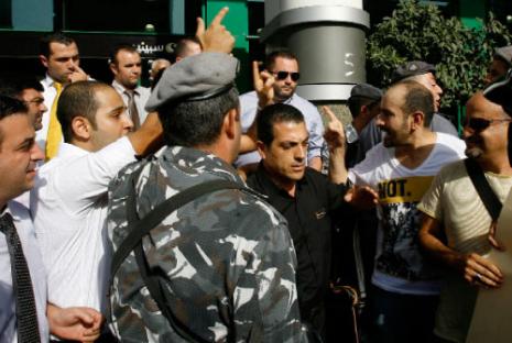 تشبه حكاية «سبينيس» حكايا شركات كثيرة تجني أرباحاً طائلة من تحكّمها بالأسواق المحلية (مروان طحطح)