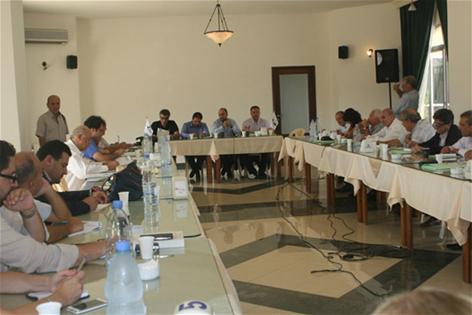 مشاركون في «تحصين السلم الأهلي» في إبل السقي