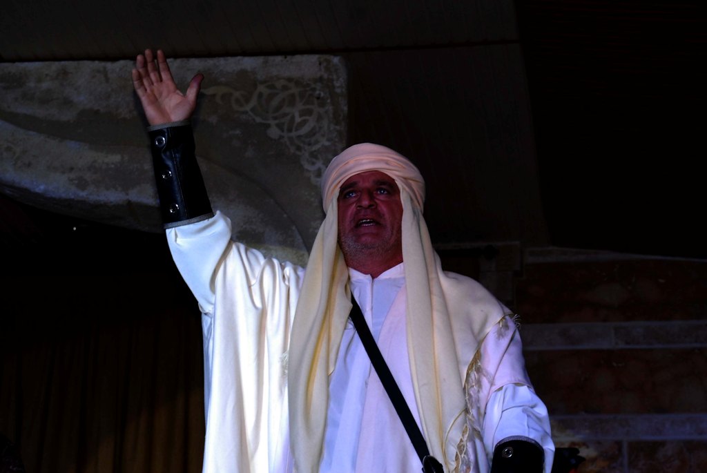 شباب وفتيات كفركلا قدموا مسرحية متطورة أقرب إلى الإحتراف المسرحي