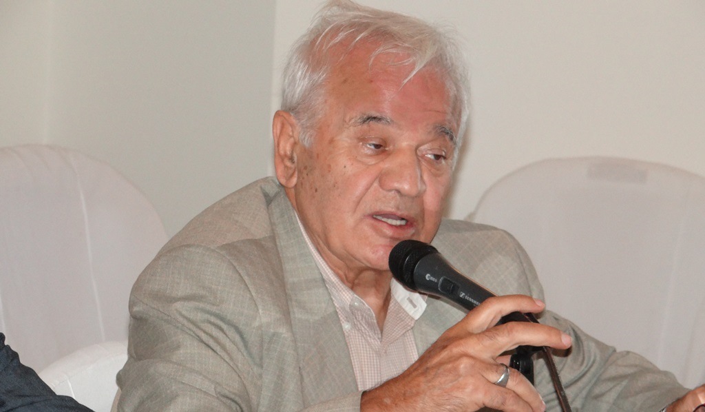 الدكتـور أحمـد بعلبكـي