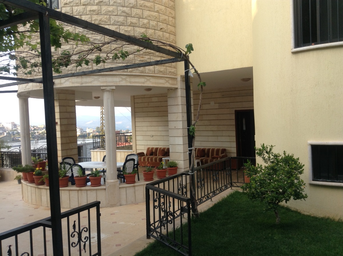 منزل رائع معروض للبيع في الخيام