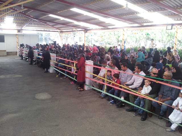 تلامذة مدرسة عيسى بن مريم يقيمون احتفالاً بمناسبة عيد الأضحى المبارك