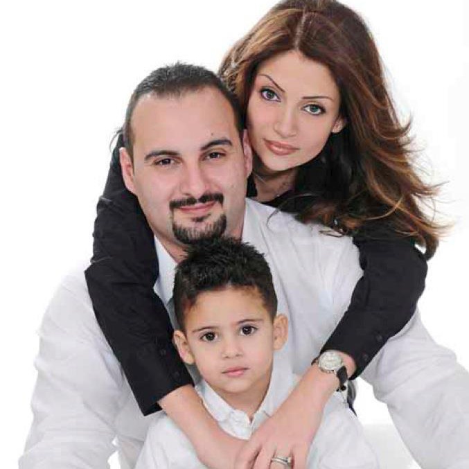 فقيد الخيام الغالي طارق علي حيدر.. المحب لعائلته