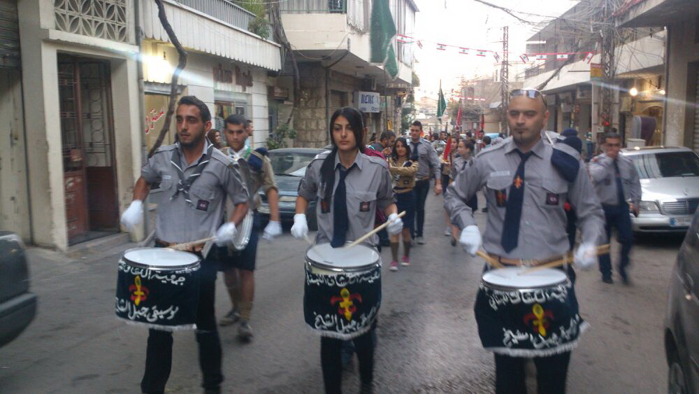 فرقة موسيقى الكشافة في طليعة المسيرة