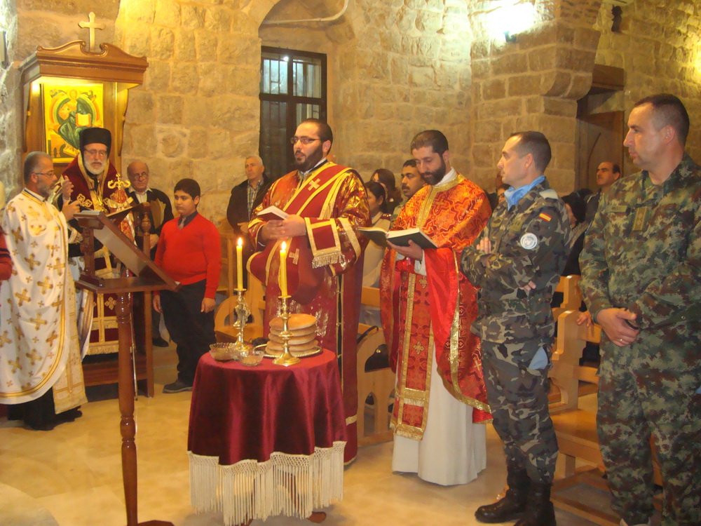 المطران الكفوري مترئستا قداسا في ابل السقي بحضور اليونيفيل