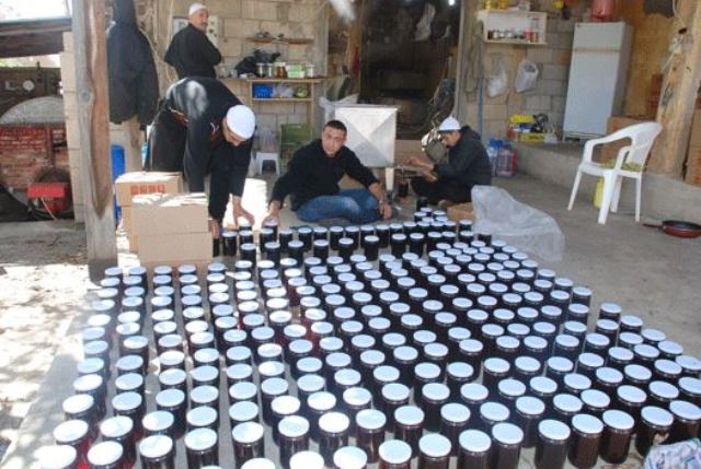 دخلت معاصر دبس العنب في راشيا عصرها الفضي هذا العام مقارنة بالاعوام الخمسة السابقة من حيث ارتفاع منتوجها وازدياد روادها