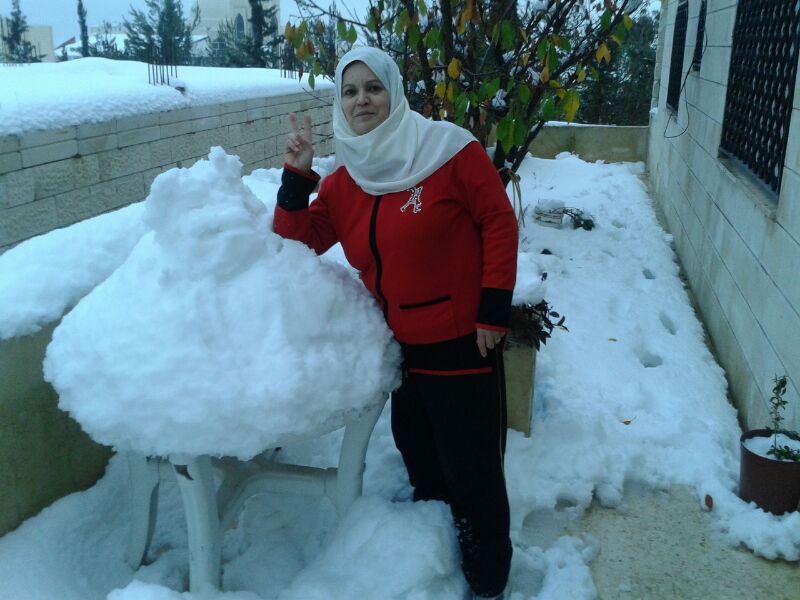 وفاء أبو عباس.. كتاباتها مميزة وكالثلج الأبيض