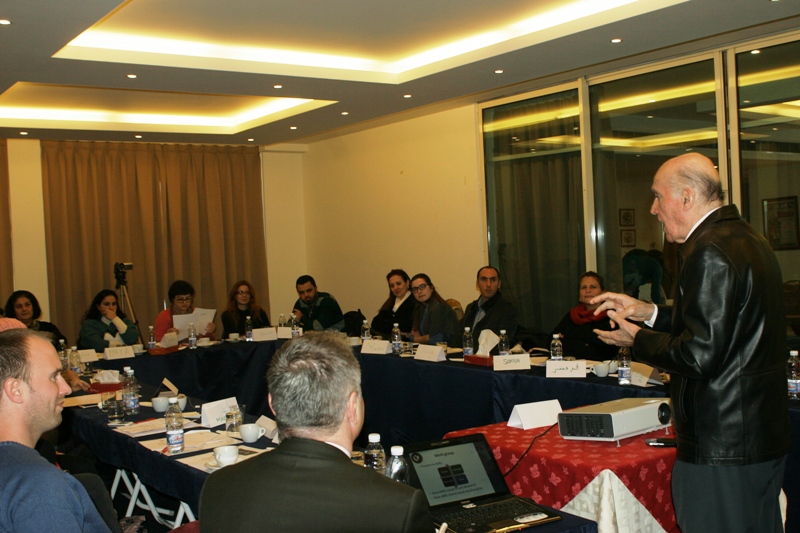 «عامل» تقيم يوم تدريبي لتعزيز روحية الفريق