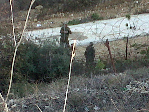 استنفار على الحدود وانتشار للجيش واليونيفيل عند محاولة العدو قطع شجرة‎