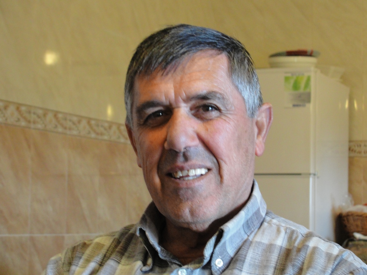 أبو حسين علي حسن عبّود، صاحب البناء - هاتف: 71/507328