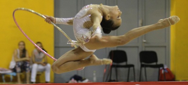 البطلة  اليسا حسين صادق.. تألق دائم في الجمباز الإيقاعي