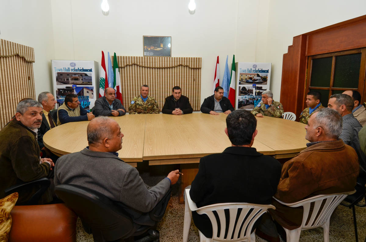 اليونيفيل الإيطالية تدشن القصر البلدي في دير قانون النهر- قضاء صور .