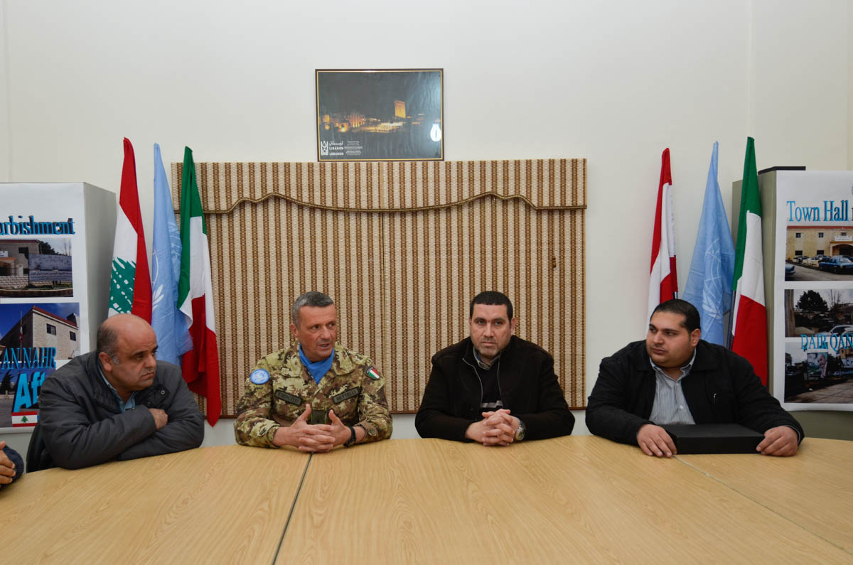 اليونيفيل الإيطالية تدشن القصر البلدي في دير قانون النهر- قضاء صور .