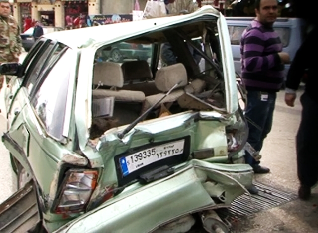 شاحنة تجتاح سبعة سيارات في النبطية وتلحق بها اضراراً  مادية جسيمة