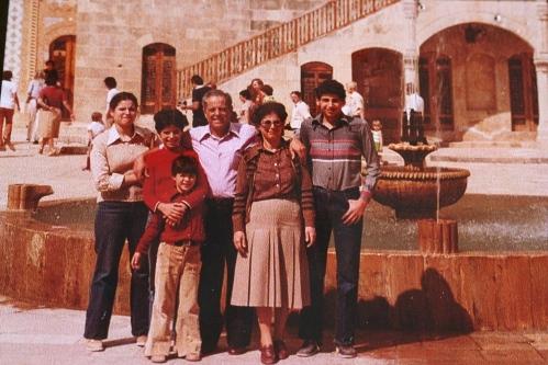 رغم ظروف الحرب كانت ثقته كبيرة بالتواصل بين المناطق