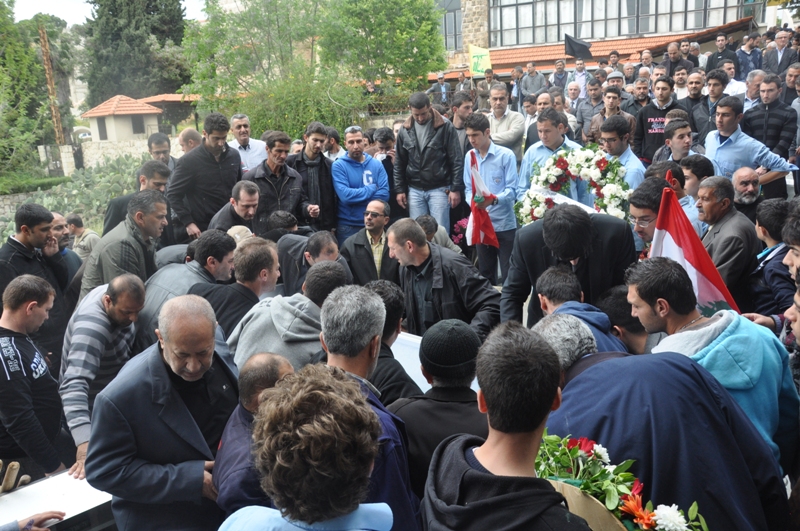 الدوير‎ تشيّع مدير ثانويتها المُربي مصطفى عبدالله رمًال