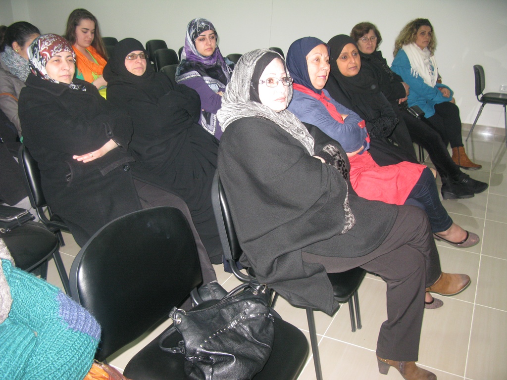 محاضرة في الجمال لسيدات الخيام قدّمتها الأخصائية فاطمة عواضة