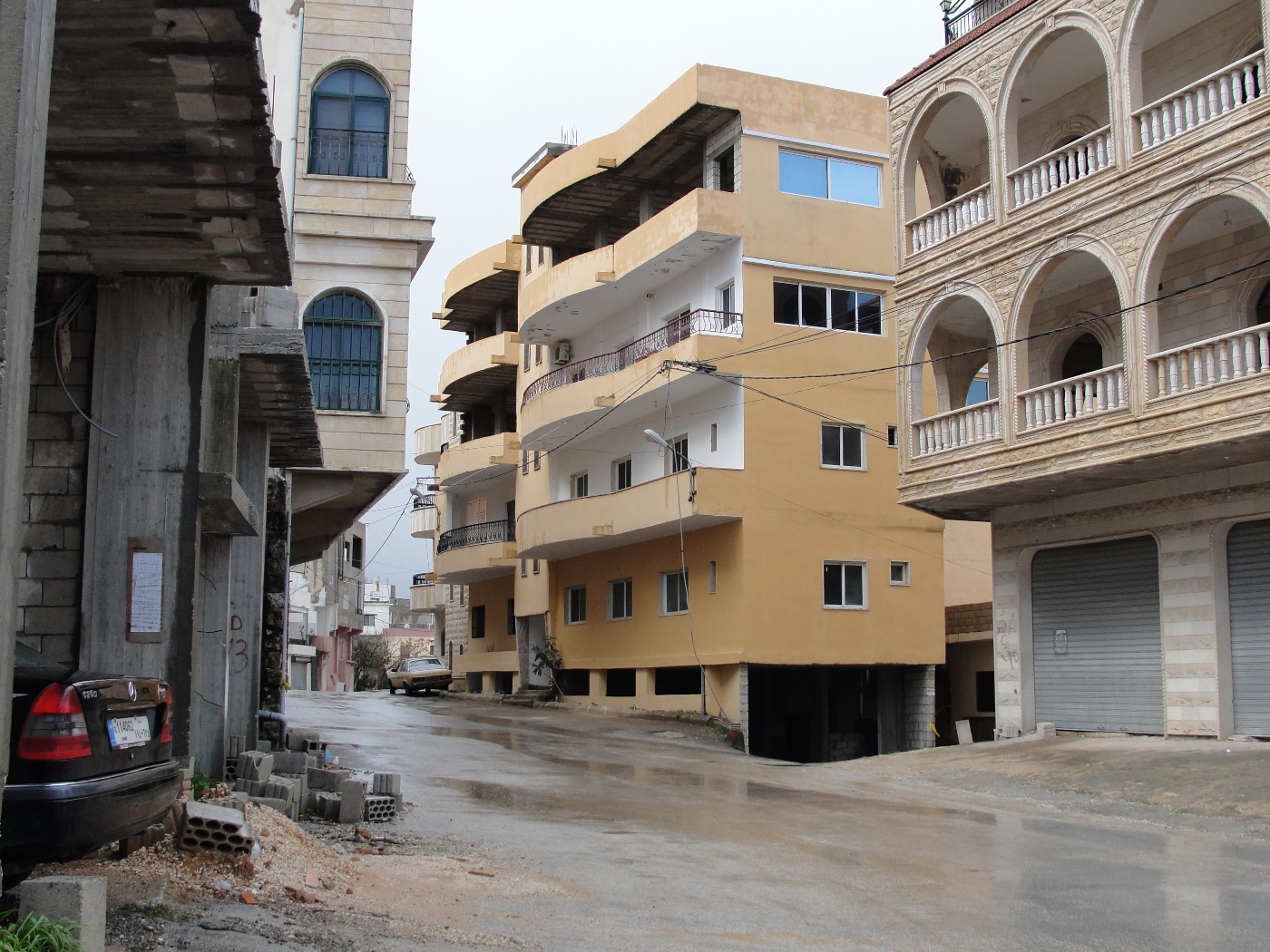 خيام دوت كوم.. بكبسة زر تحلّق فوق الخيام، تجول في شوارعها.. تزور مرجها ودردارتها