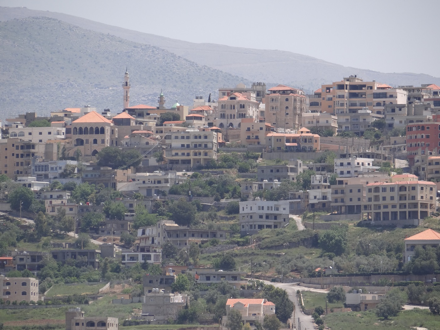 خيام دوت كوم.. بكبسة زر تحلّق فوق الخيام، تجول في شوارعها.. تزور مرجها ودردارتها