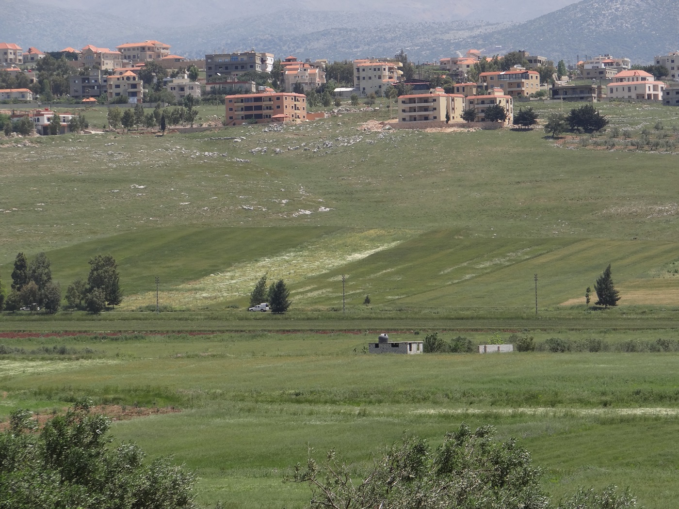 خيام دوت كوم.. بكبسة زر تحلّق فوق الخيام، تجول في شوارعها.. تزور مرجها ودردارتها