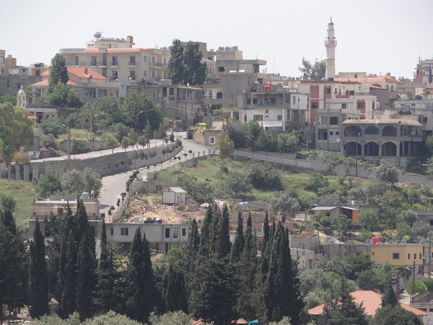 خيام دوت كوم.. بكبسة زر تحلّق فوق الخيام، تجول في شوارعها.. تزور مرجها ودردارتها