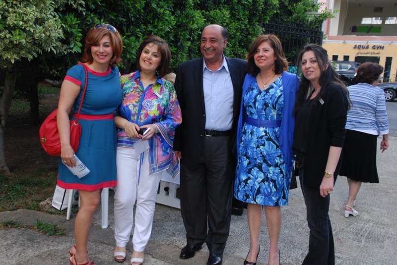 عصرونية في صيدا‎ لصديقات جمعية رعاية اليتيم