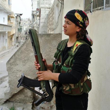 خيانة ضابط سوري و«لواء التوحيد»، وثأر قديم تُصفّيه تركيا مع الشهباء (أ ف ب)