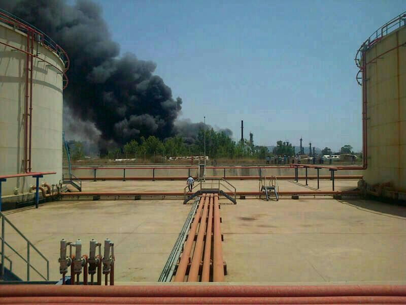 حرائق في خزانات النفط في مرتفعات الزهراني