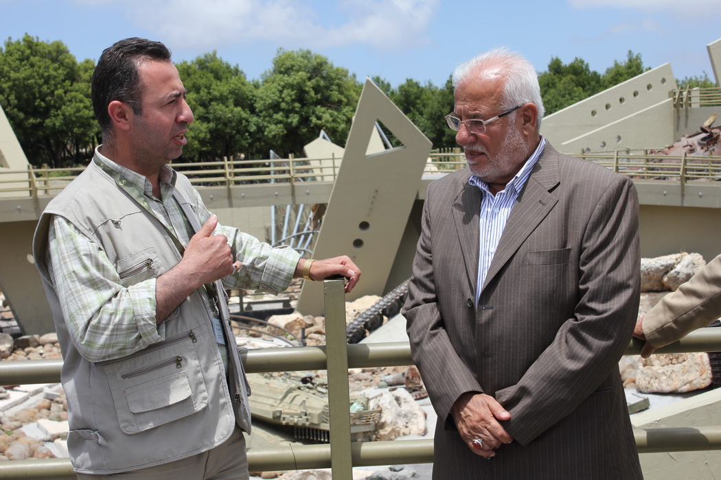 والد الامين العام لحزب الله السيد حسن نصر الله السيد عبد الكريم نصر الله  في مليتا‎